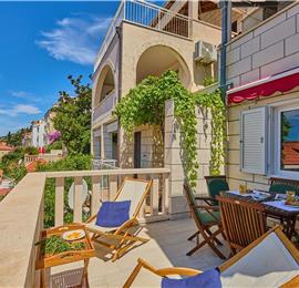 2 Bedroom Apartment with Terrace and Sea View near Dubrovnik Old Town, Sleeps 4